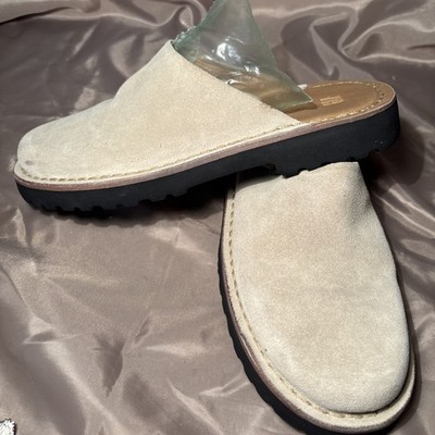 Gap Men s Slippers/tan suede mules or clogs Size 8