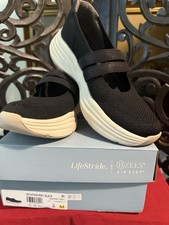 Bzees Lifestride black Intuition Knit Strap Impact Sneakers 8M