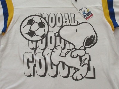 READ  Levis x Peanuts Men OVERSIZED Graphic Tee Cotton Goooal Snoopy T-shirt M