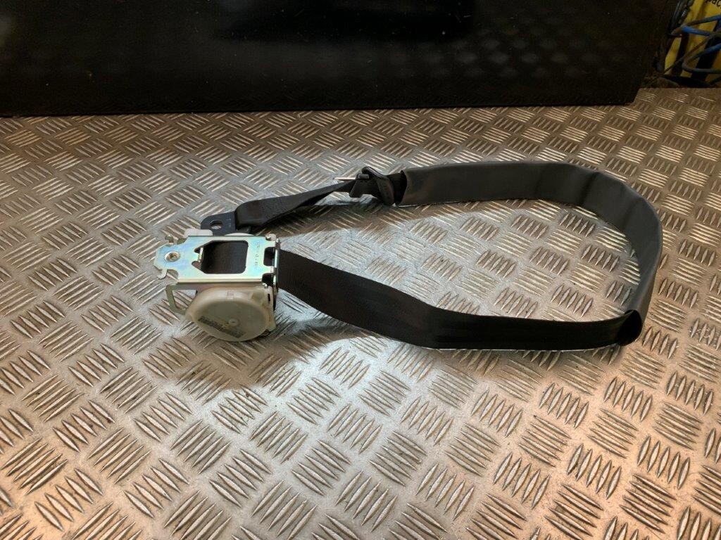 0918 CITROEN BERLINGO/PEUGEOT PARTNER MIDDLE FRONT SEAT BELT