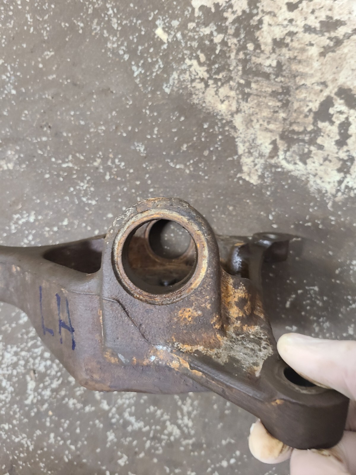 1995 96 1997 FORD F250 Steering Knuckle Left Hand Drivers Side Dana 50