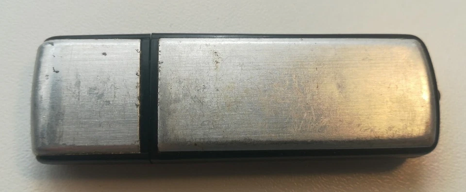 PEN DRIVE 1 GB - CHIAVETTA USB VINTAGE DA COLLEZIONE - Immagine 3 di 4