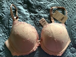 Ambrielle Underwire Lace Bra #5235F. NWT. 36DD