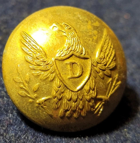 CIVIL WAR PERIOD UNITED STATES DRAGOON OFFICER'S BUTTON ALBERT# DR-3-TYPE