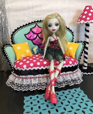 pinkrosemh Couch Möbel Barbie Rainbow Monster High Puppen Lagoona Blue BJD - Bild 1 von 4