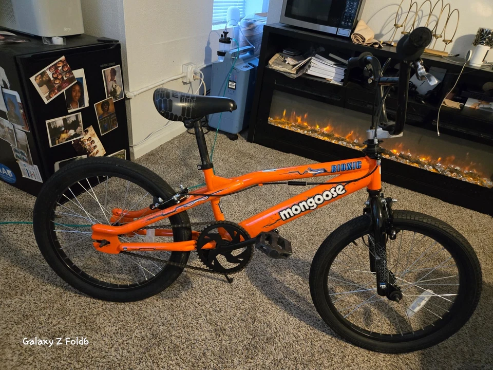 BICICLETA BMX MONGOOSE BIONIC 20 NUEVA Foto 2 de 4