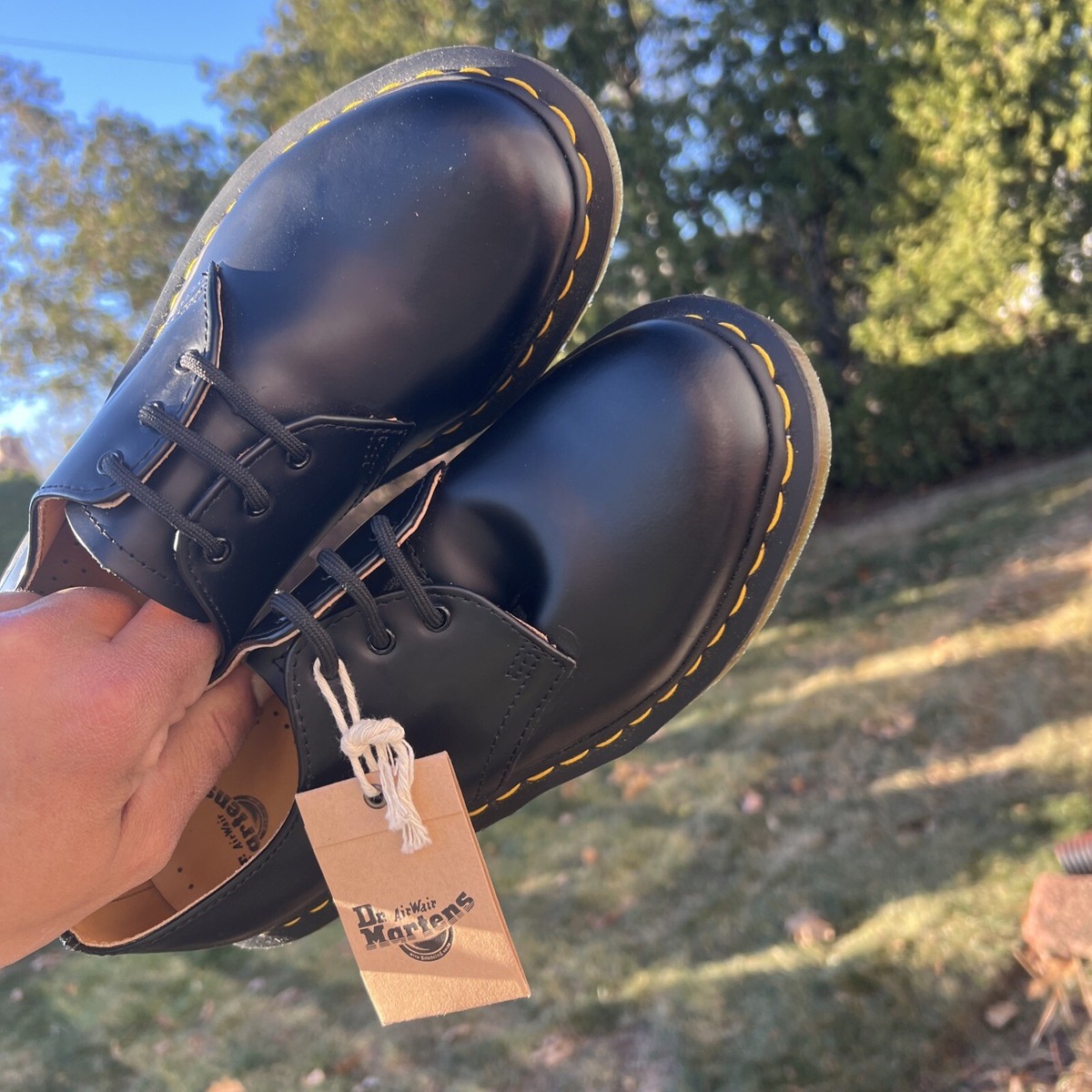 Doc Martens 11837 Womens Shiny Black Leather Oxford Boot Doc Martens 11837 Womens Shiny Black Leather Oxford Boot