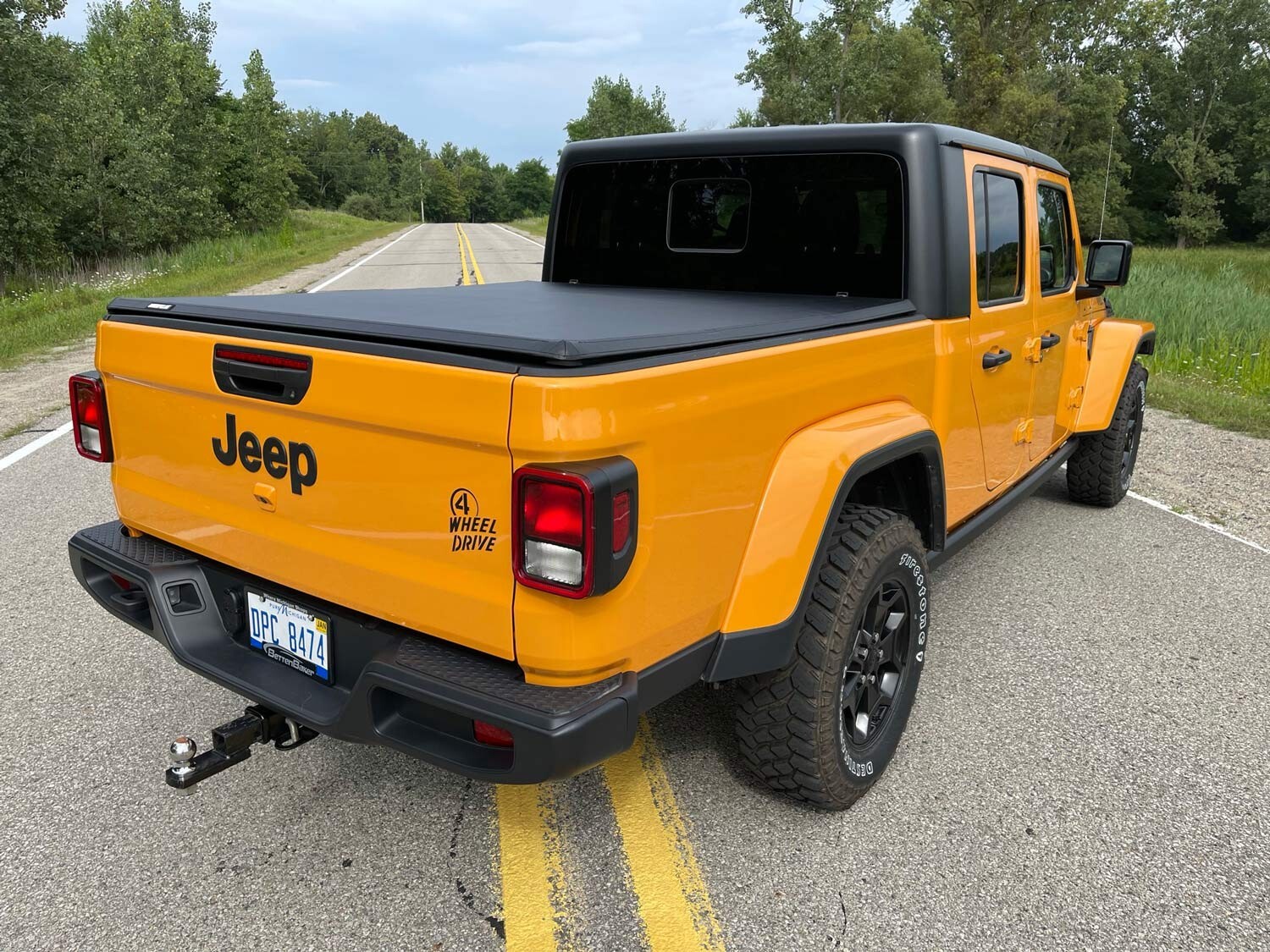 Cat Tonneau Cover, Fits 2023 Jeep Gladiator JT 5' Vinyl TriFold