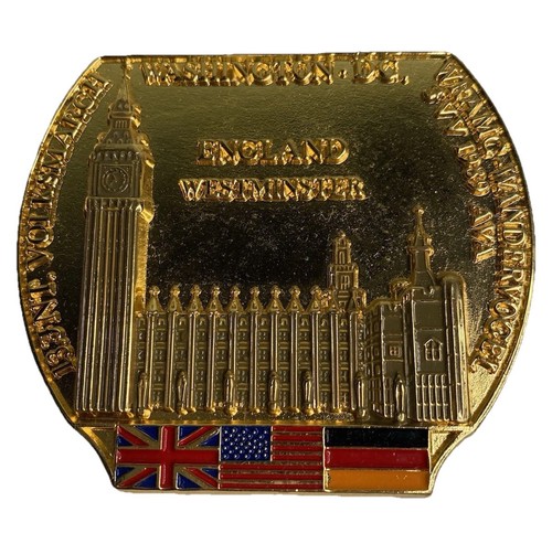 Volksmarch German Memorabilia USA England Tower Bridge Medal Pin 1989 WRAMC