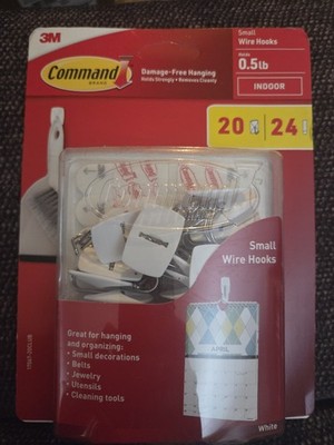 Command Small Wire Toggle Hooks White - Holds .5 lb - 20 Hooks 24 Strips NEW