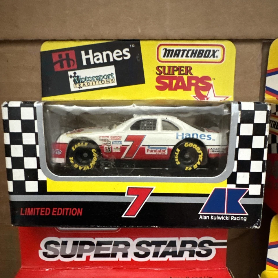 Matchbox 90s Super Stars Series II - 25, 15, 7, 2 - Image 2 of 4