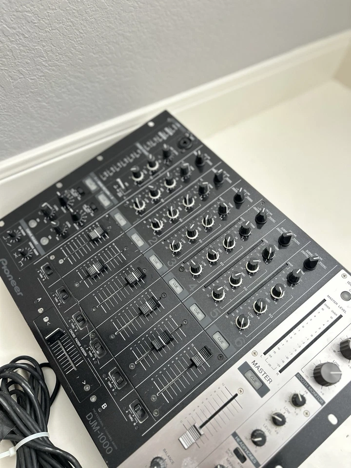 Pioneer DJM-1000 - Image 2 of 4
