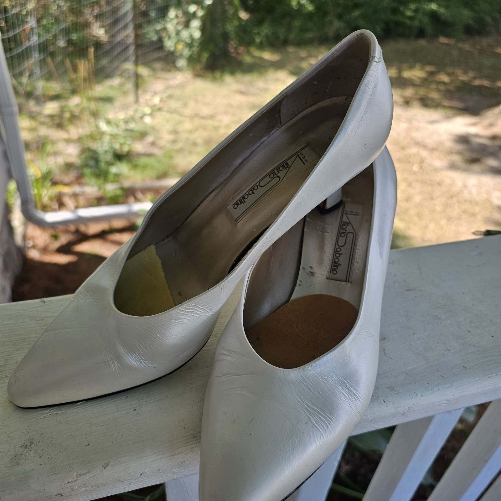 Vittorio Sabatino Womens Leather Heels Ivory Size 10B Vintage Estate Find