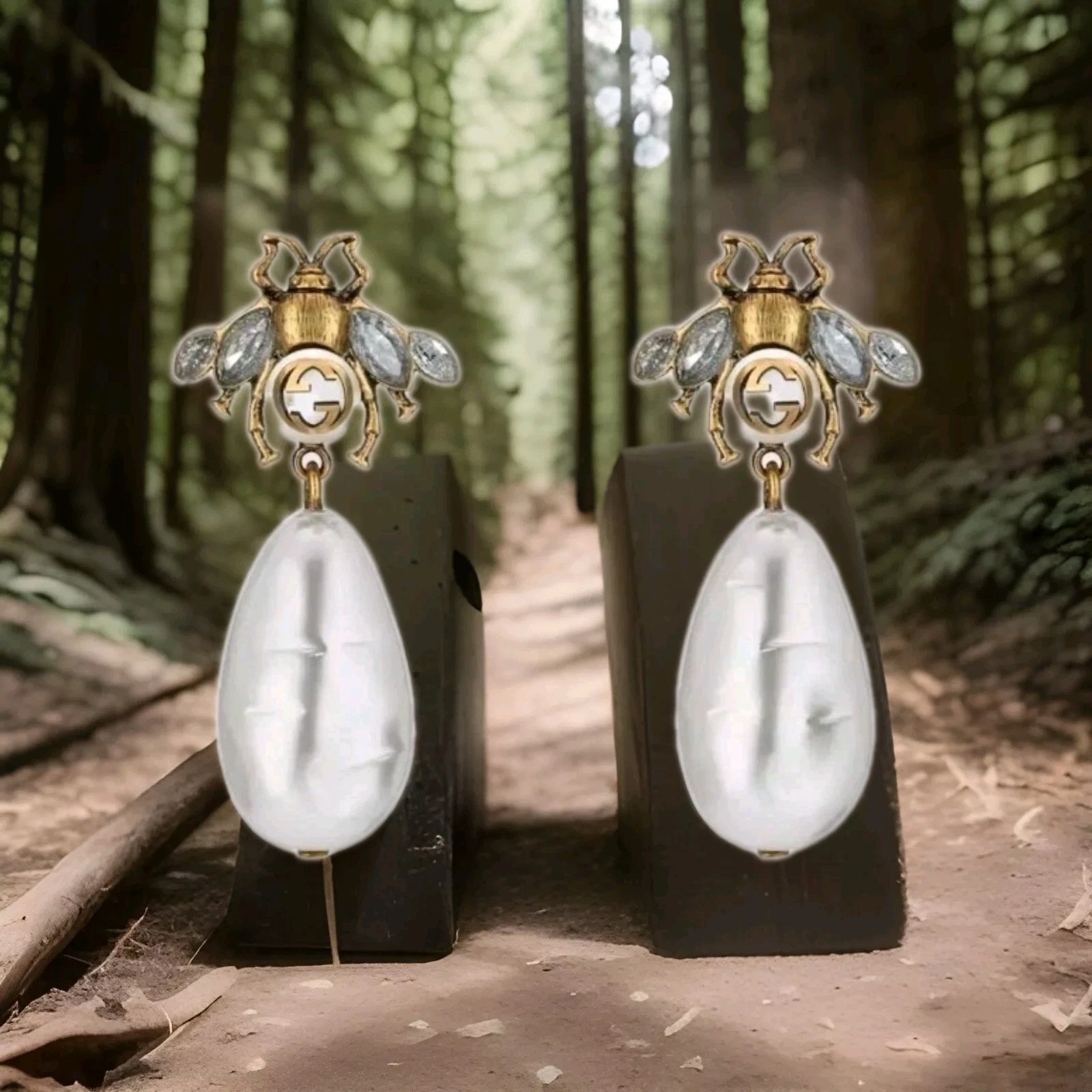 Boucles d'oreilles Gucci abeille cristal perlé