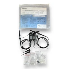 (2) NEW Tektronix TPP-0500B Passive Probes 500 MHz, 300V, 10MΩ, W/ Accessories