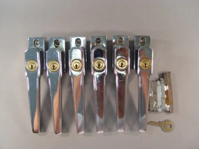 6 Fenstergriffe, Metall, abschließbar, Verchromt, Messing Edelstahl ??? - Bild 1 von 4