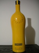 Veritable Bouteille de Ricard signé Garouste & Bonetti 70 cl en Porcelaine