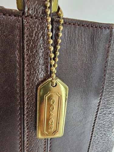 Coach Borsa a secchiello pelle marrone inglese vintage anni 90 LeatherTote Bag 6706 ITALIA - Foto 4 di 14