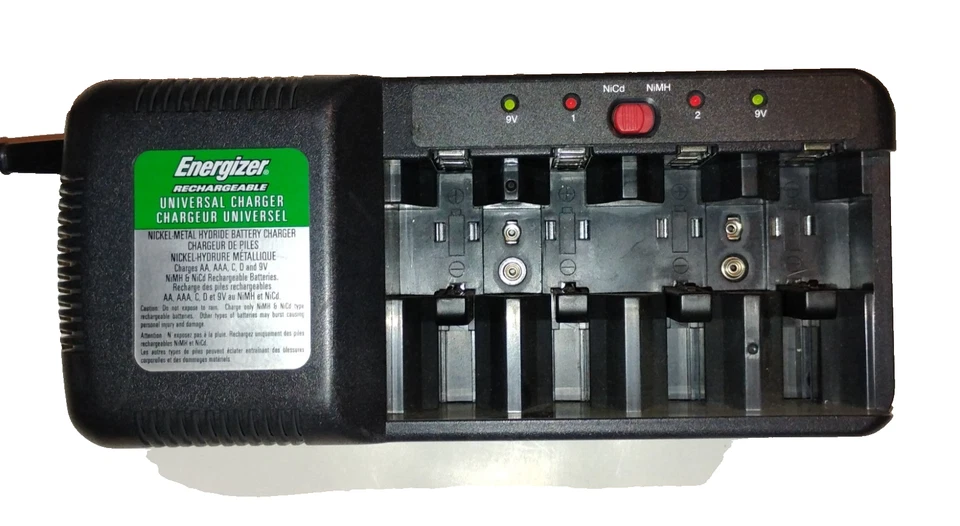 Energizer Rechargeable Universal Battery Charger for AA AAA C D 9V NiMH NiCd - Image 3 of 4