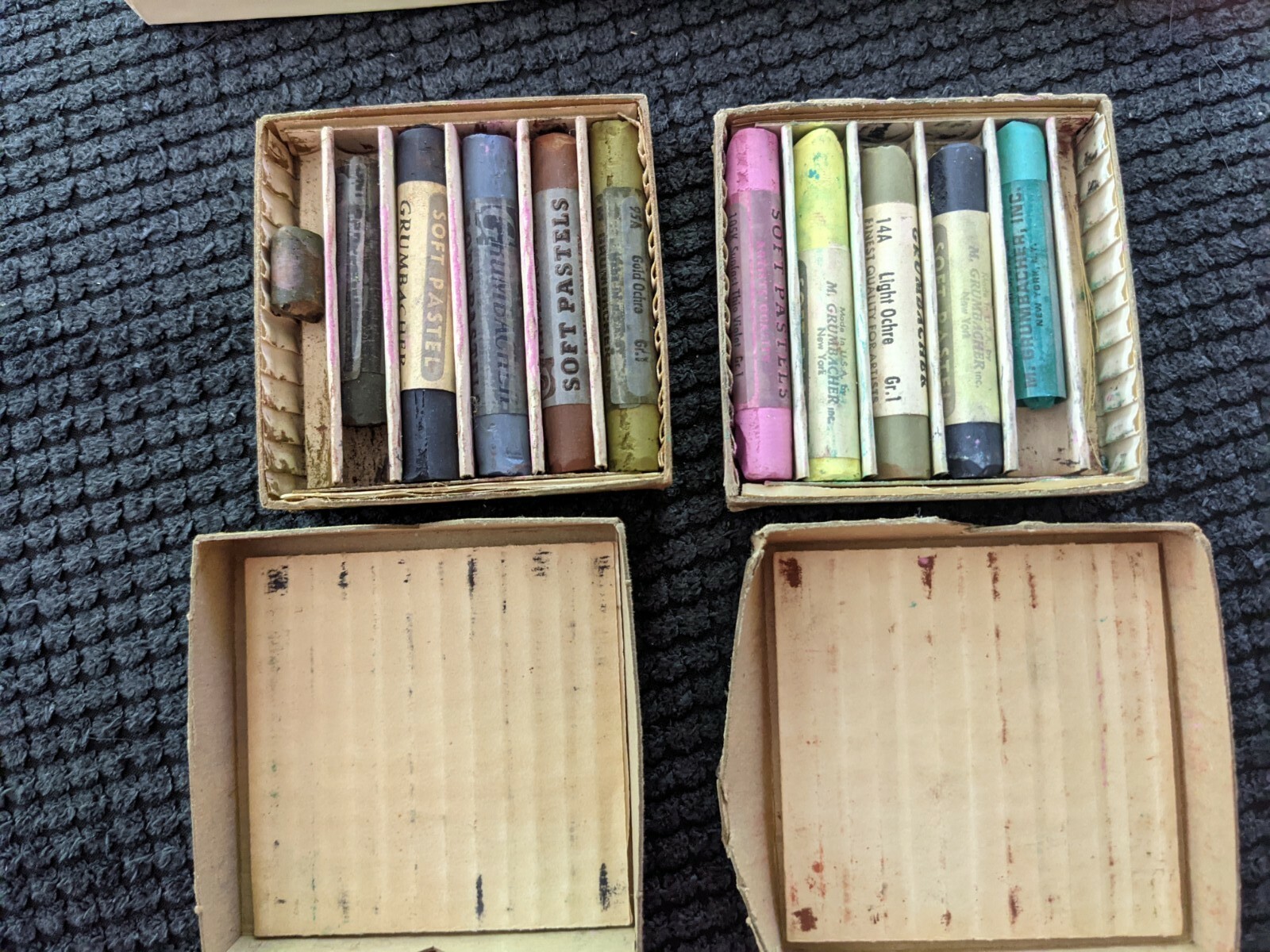 Vintage Grumbacher Finest Soft Pastels Some Used & Skylight Oil Pastels