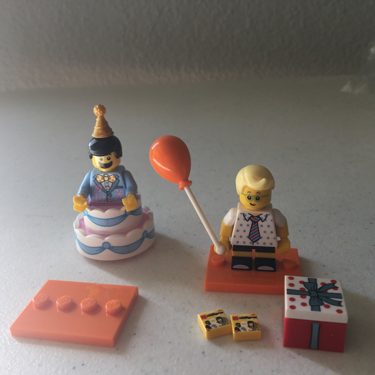 Lego Minifigs 71021 Collectible Series 18 BIRTHDAY CAKE PARTY