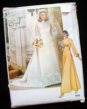 VOGUE BRIDAL PATTERN 1970s Vintage 1488 UNCUT Gown TRAIN Veil Sz 8 Ren Faire