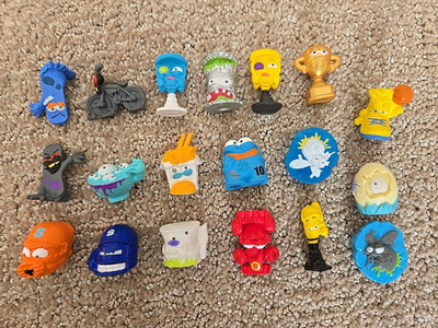 Lot Of 19 Zuru Smashers