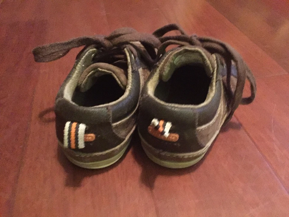 Stride Rite Boys Brown Suede Preston Sneakers US SIZE 6.0 M Very good Condition - Image 3 of 4