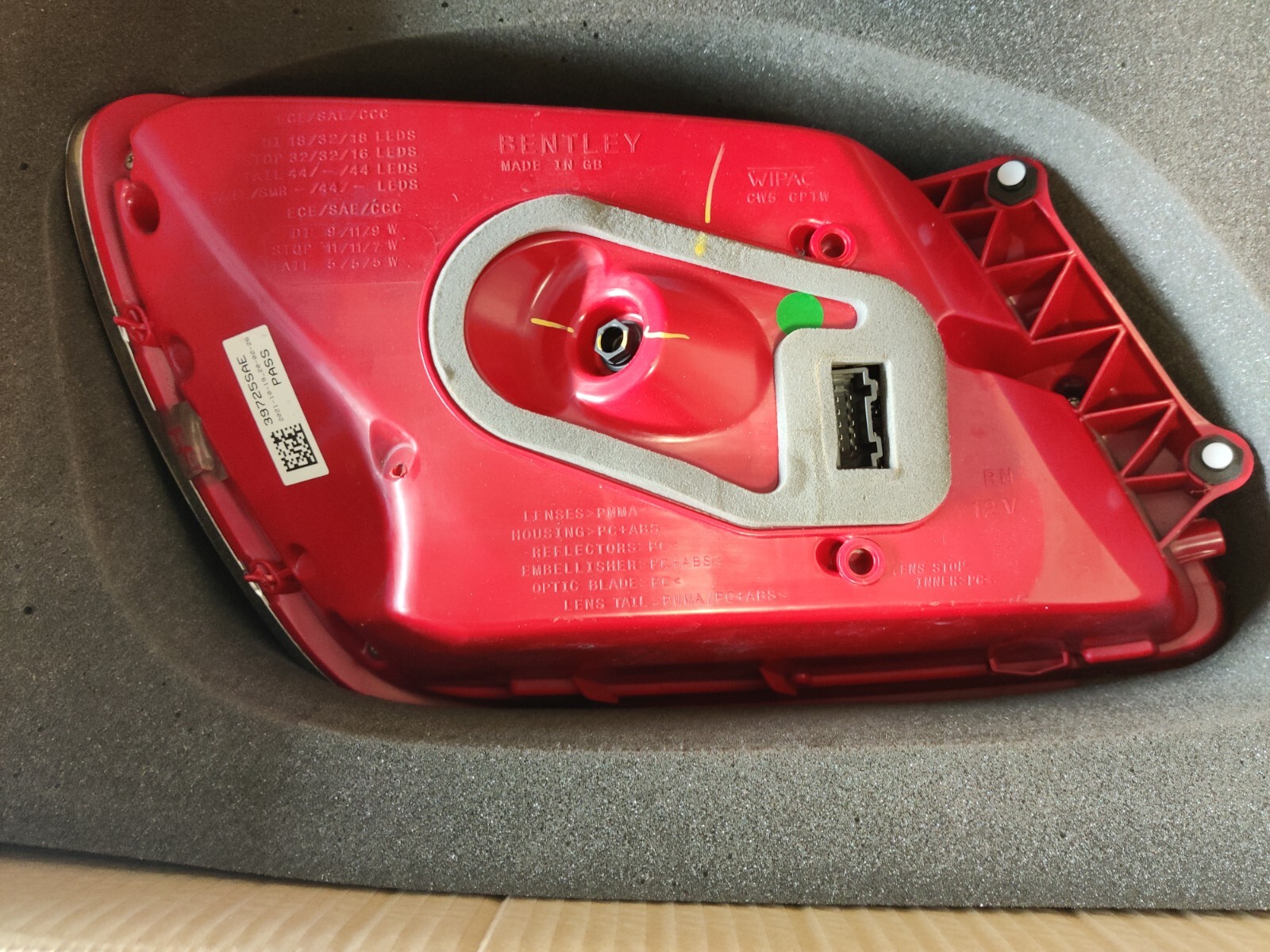 2020 2021 2022 2023 Bentley Flying Spur Tail light Right Side LED OEM