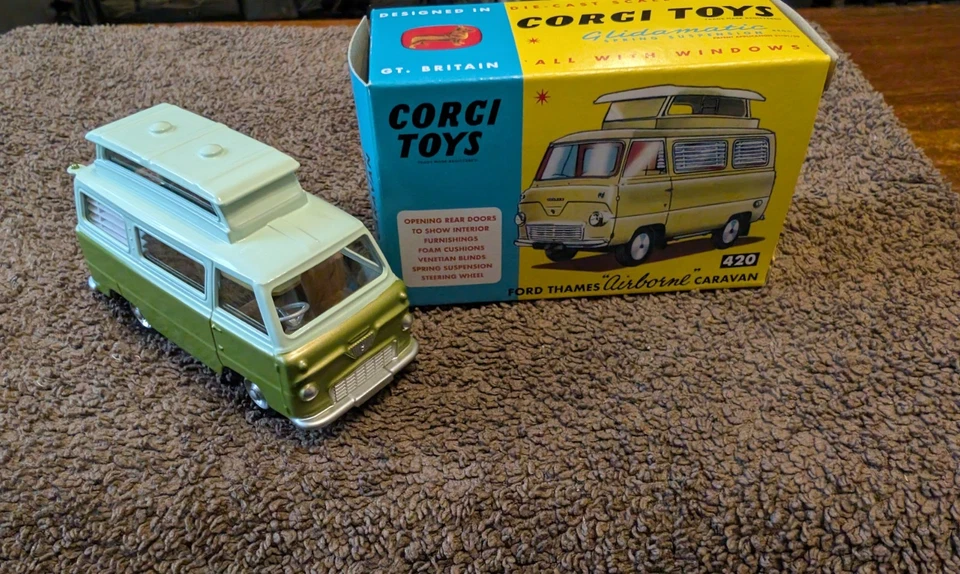 Corgi Model Club 420 Ford Thames "Airborne" Caravan Boxed Diecast Camper inc CoA - Image 3 of 4