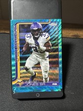 2025 Topps Chrome Aaron Jones Sr. Minnesota Vikings /199 Aqua Wave