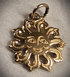 RETIRED JAMES AVERY 14KY GOLD "SUNBEAM" CHARM (7727)