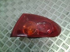 Feu arrière Mazda 121