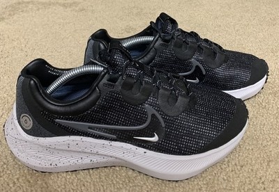 Nike Zoom Winflo 8 Shield Women's Size 7 Black DC3730-001 GREAT
