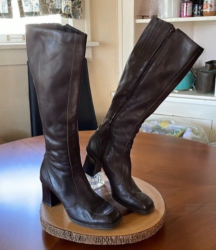 Enzo Angiolini boots brown tall size 6 