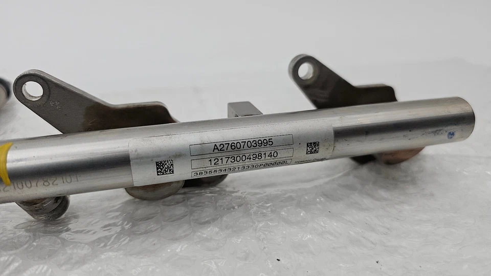 Mercedes-Benz W212 E350 2010-2016 3,5 L V6 riel inyector de combustible de gasolina con inyector OEM Foto 2 de 4