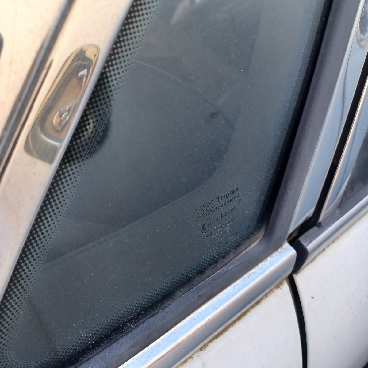 93-94 Jaguar XJ6 XJ12 Vanden Plas XJ40 Rear Right Side Quarter