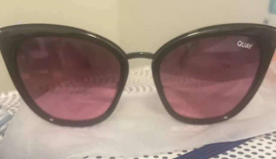 Gafas de sol Quay Australia Noosa polarizadas negras marrón tortuga Foto 2 de 2