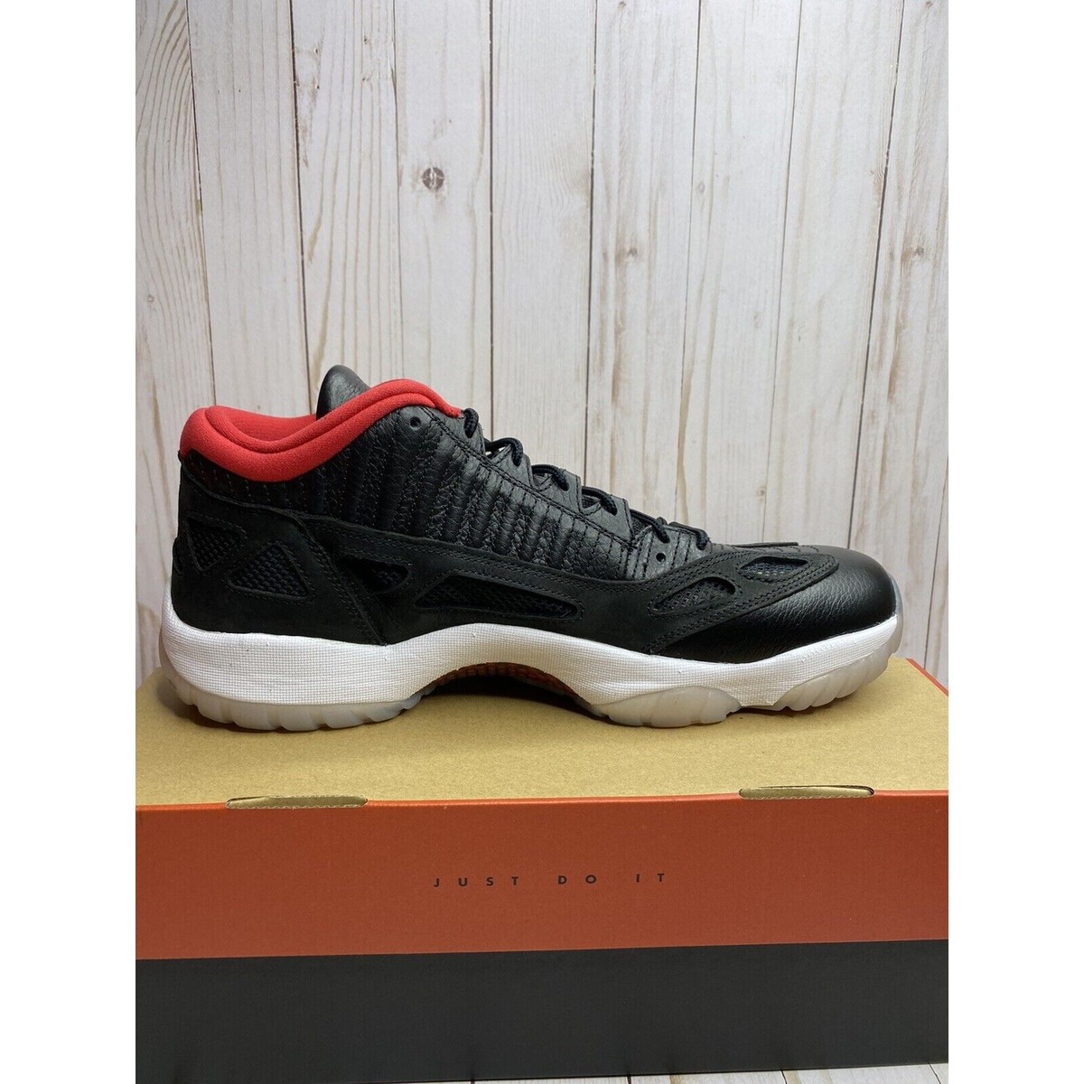 Nike Air Jordan 11 Retro Low IE Bred 2021 Mens Size 12 Black Red