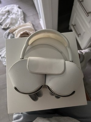 Apple Airpods Max selling with case and box great condition just do not use!