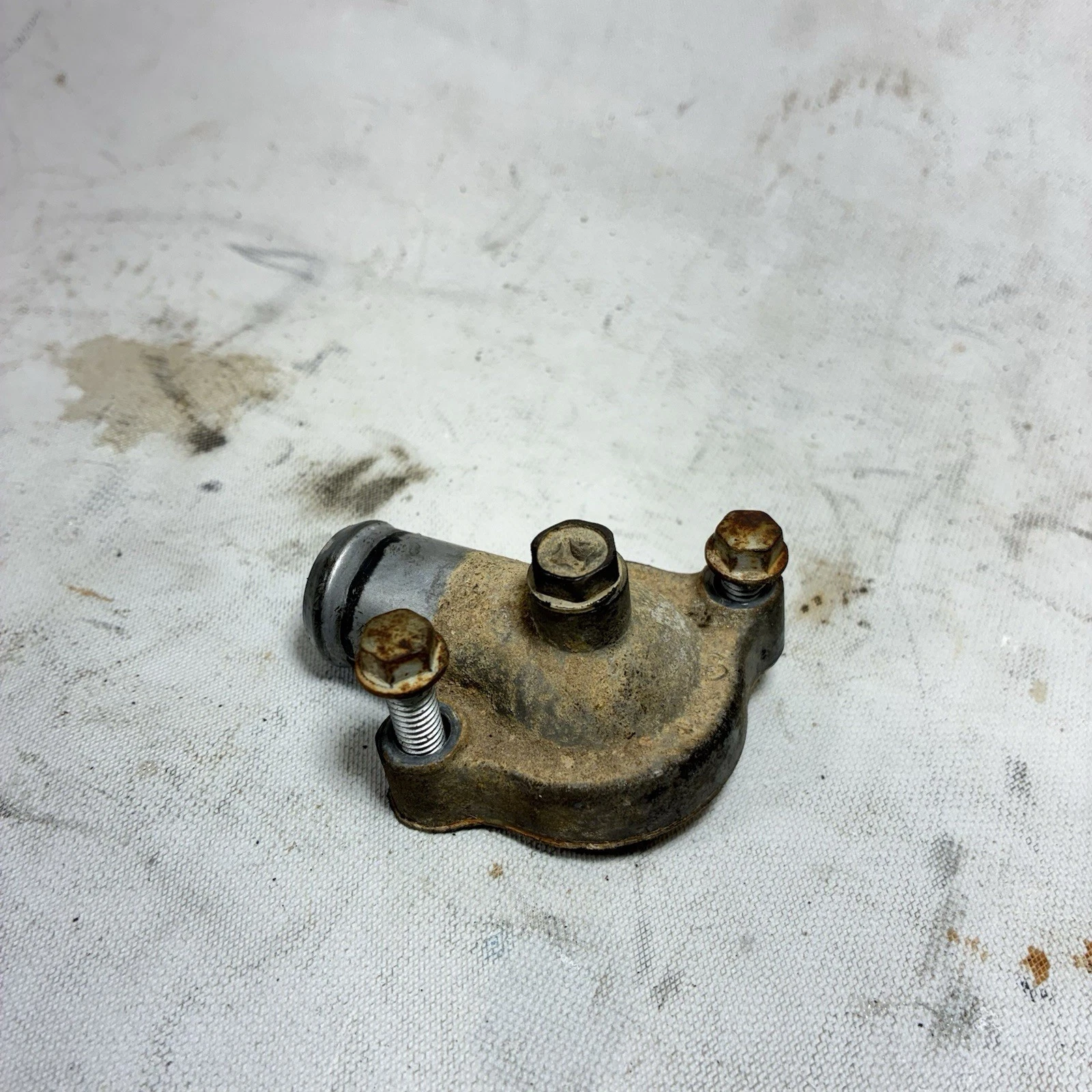 1996-2006 Kawasaki 2001 KDX200  water pump cover