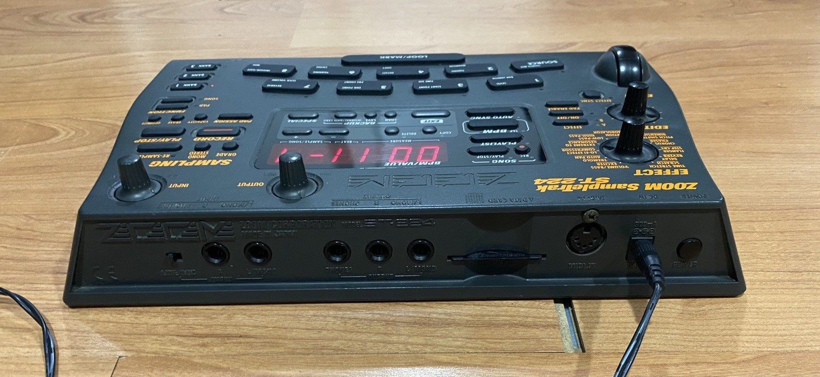 Zoom ST-224 SampleTrak Sampler with Adapter and Smart Media Card