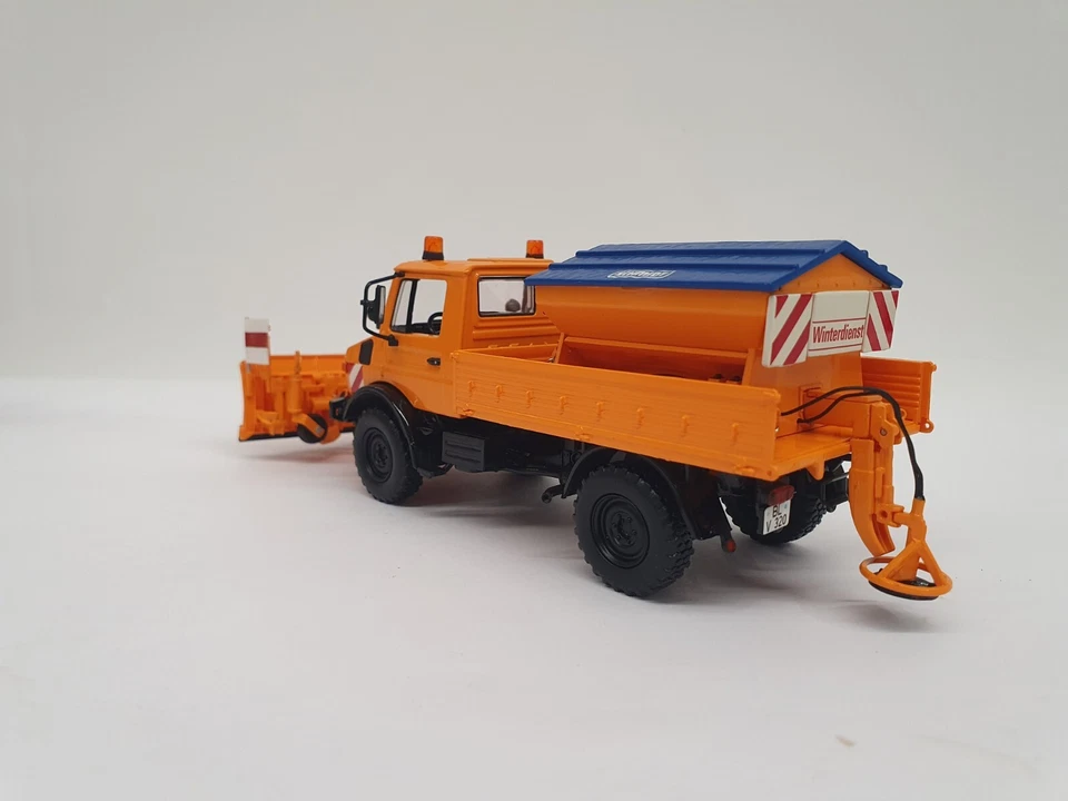 1/43 MERCEDES-BENZ UNIMOG 1300 L SCHNEEPFLUG MINICHAMPS 439033060 NO SCHUCO - Image 3 of 4