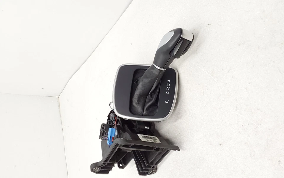 2018 Ford C-Max Floor Shifter Shift Select Gear Changer OEM DJ5P-7K004-FD3ZHE - Image 2 of 4