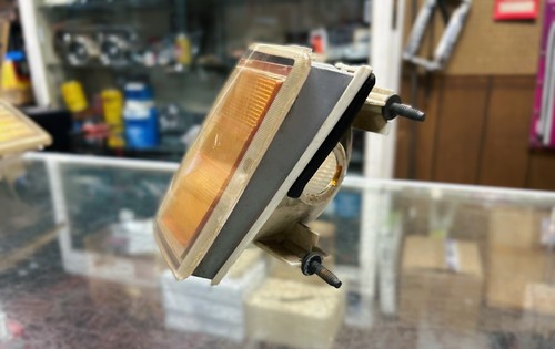 Luces de señalización laterales Ford Mustang SVO 1984-1986 se venden como par - 84, 85, 86 diestro y derecho - Imagen 9 de 13