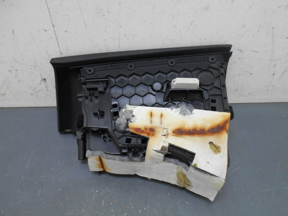 2016 14 15 16 17 18 19 宝马 M4 F82 / F83 手套盒 #6010 H5 — 第 2/4 张图片