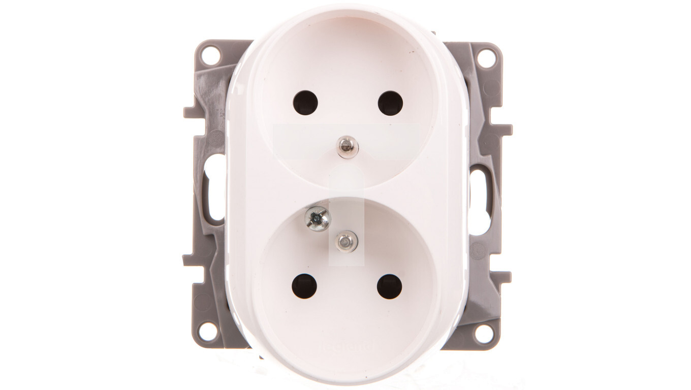 NILOE Double socket w / u for multiple frames with shutters white 764542 /T2UK