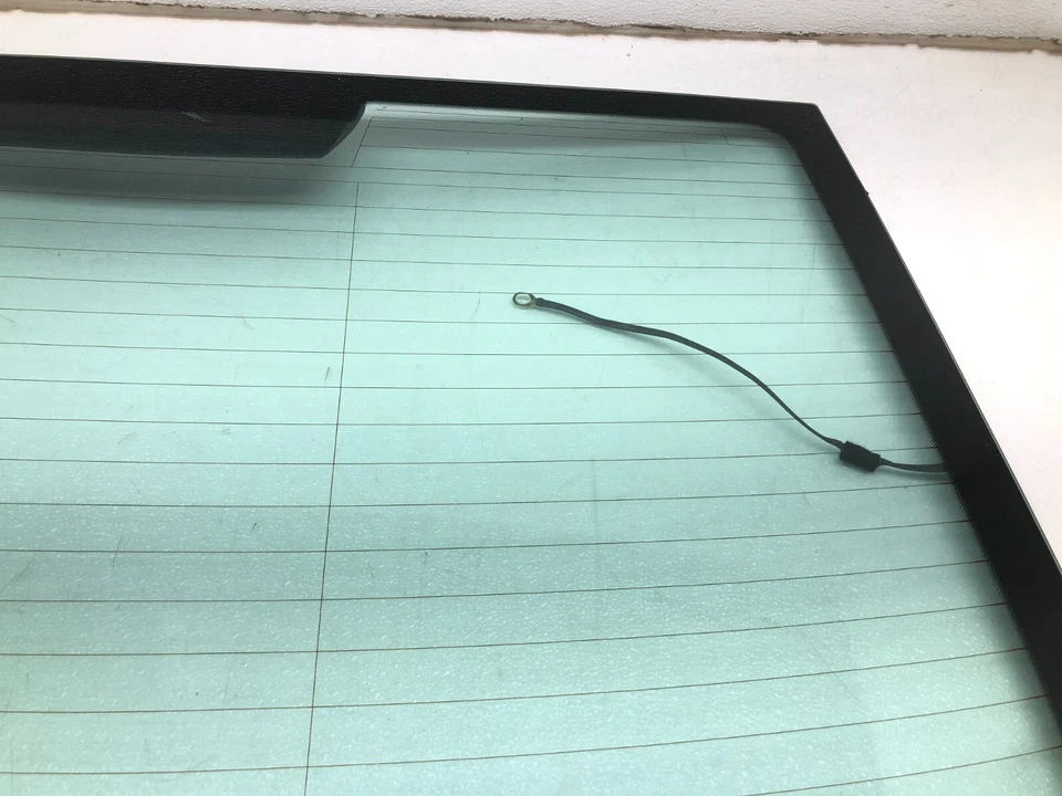 2011 - 2017 AUDI A8 L REAR WINDSHIELD GLASS OEM. - Image 4 of 4