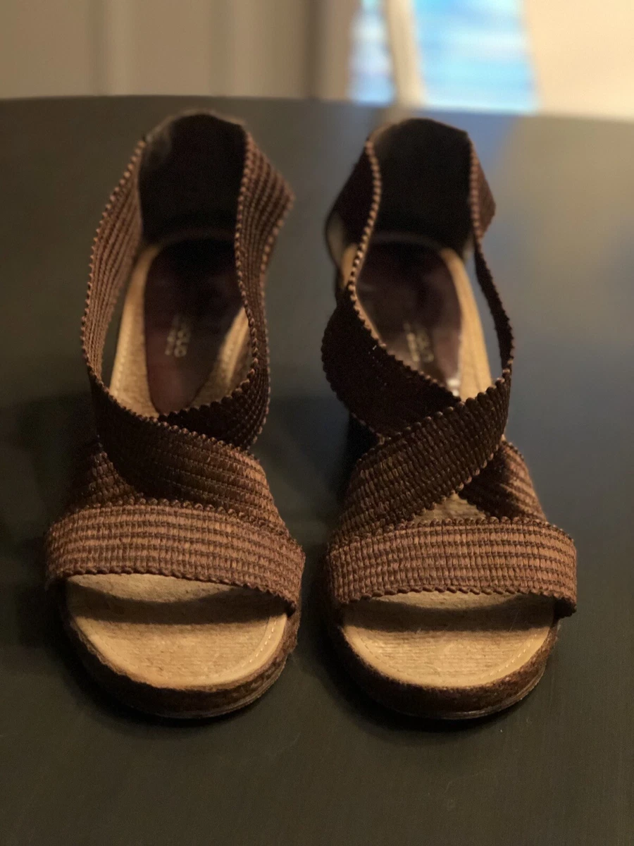 Andre Assous Sandals Size 9 eBay