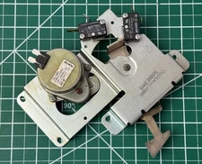 ✅ 1 YEAR WARRANTY Bosch Thermador Oven Door Lock 00489102 487676 14-38-095